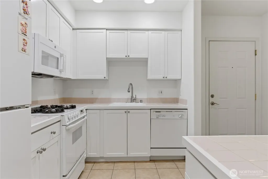 4722 12th Avenue NE Seattle WA 98105