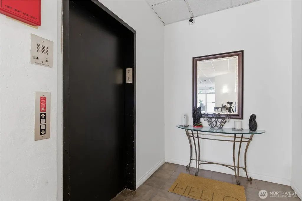 4722 12th Avenue NE Seattle WA 98105