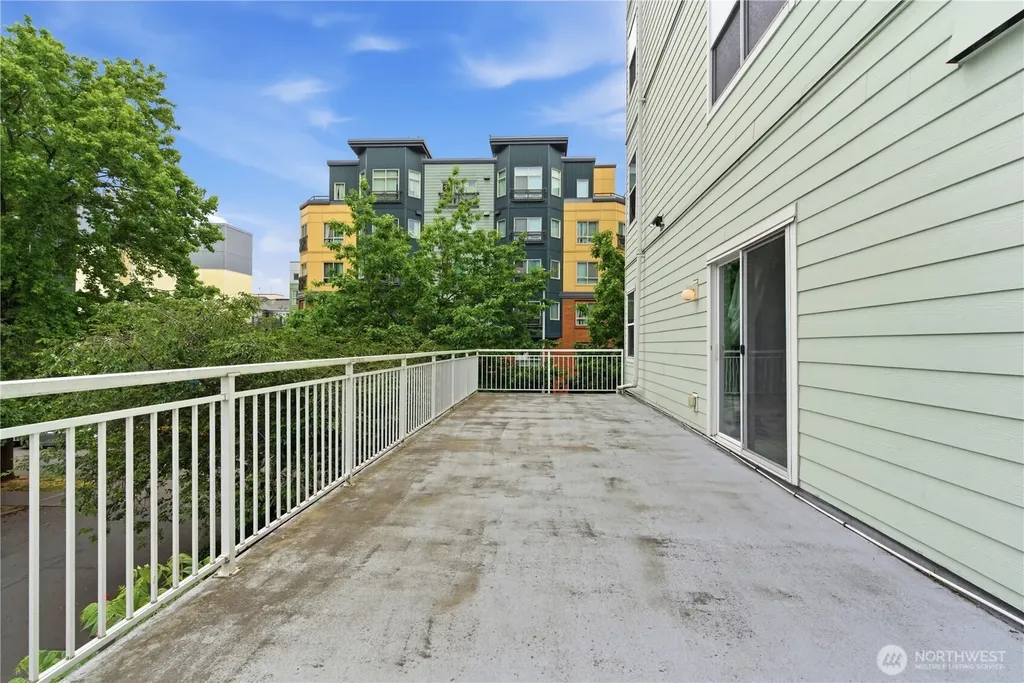 4722 12th Avenue NE Seattle WA 98105