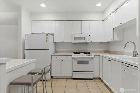 4722 12th Avenue NE Seattle WA 98105