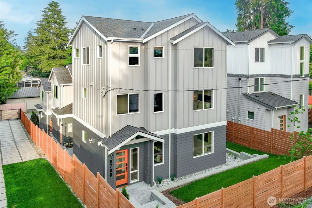10708 Linden Avenue N Seattle WA 98133