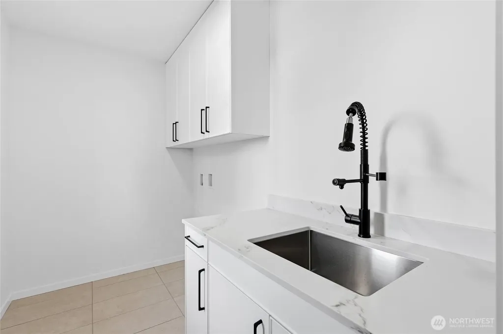 10708 Linden Avenue N Seattle WA 98133