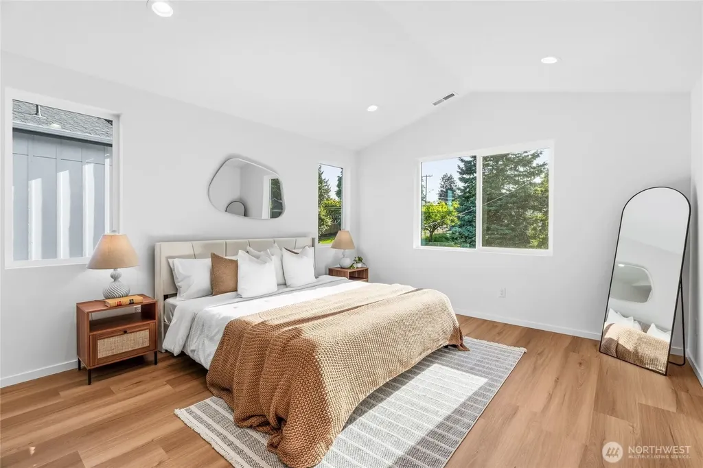 10708 Linden Avenue N Seattle WA 98133