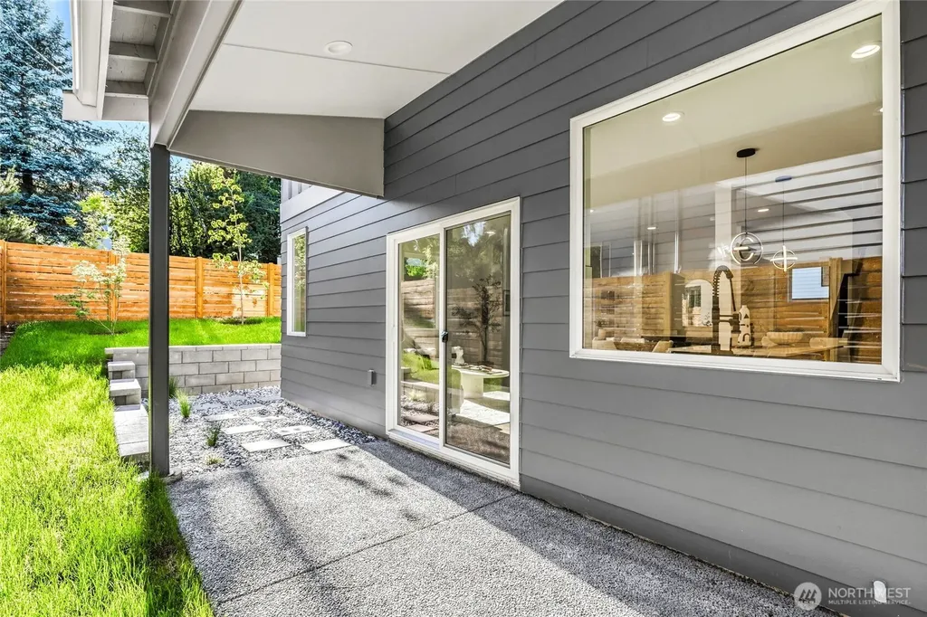 10708 Linden Avenue N Seattle WA 98133