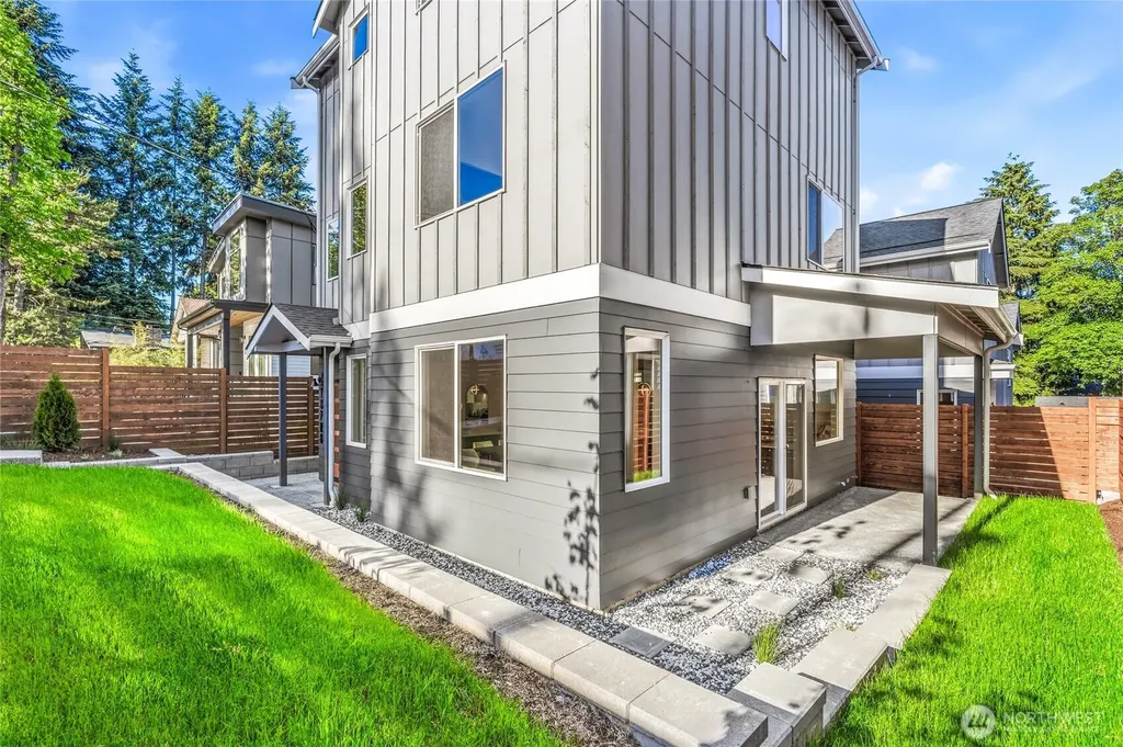 10708 Linden Avenue N Seattle WA 98133