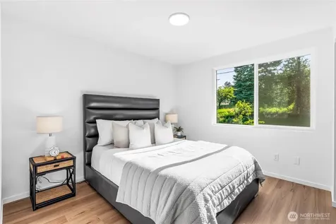 10708 Linden Avenue N Seattle WA 98133
