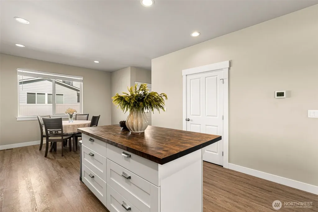 284 S Nevada Avenue East Wenatchee WA 98802