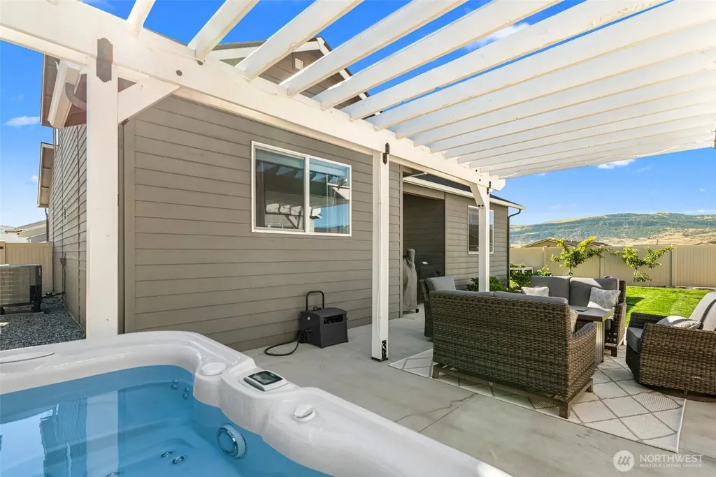 284 S Nevada Avenue East Wenatchee WA 98802