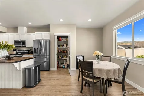 284 S Nevada Avenue East Wenatchee WA 98802