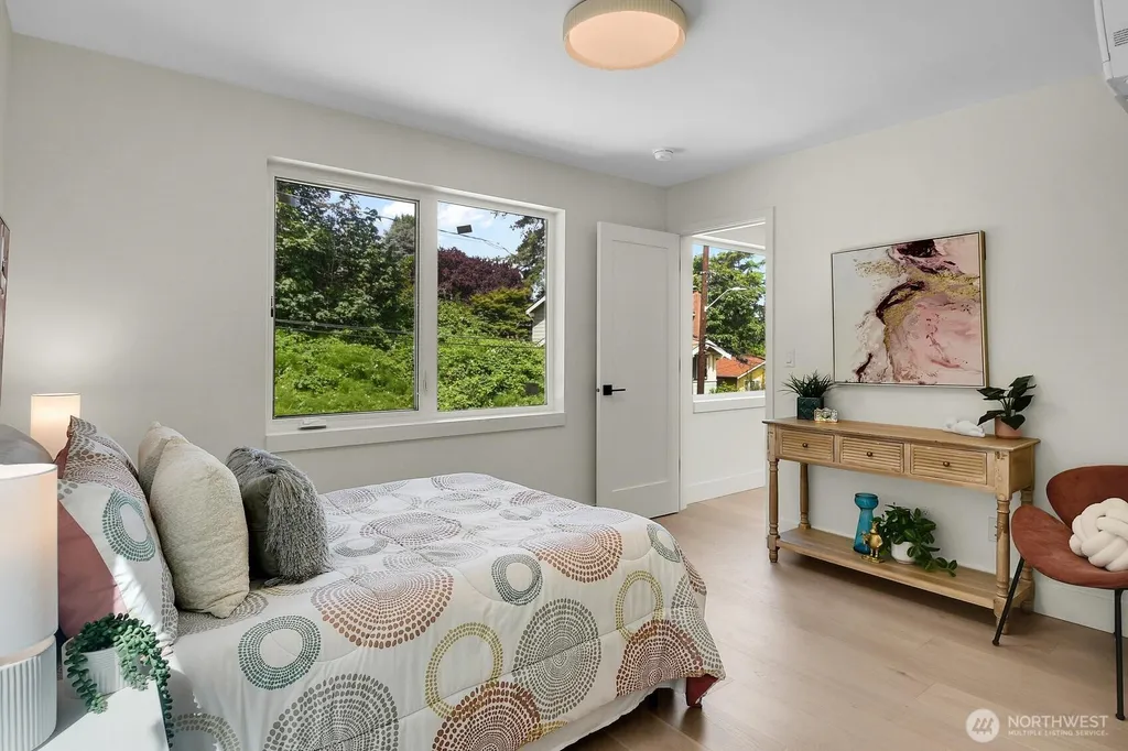 2622 Mayfair Avenue N Seattle WA 98109