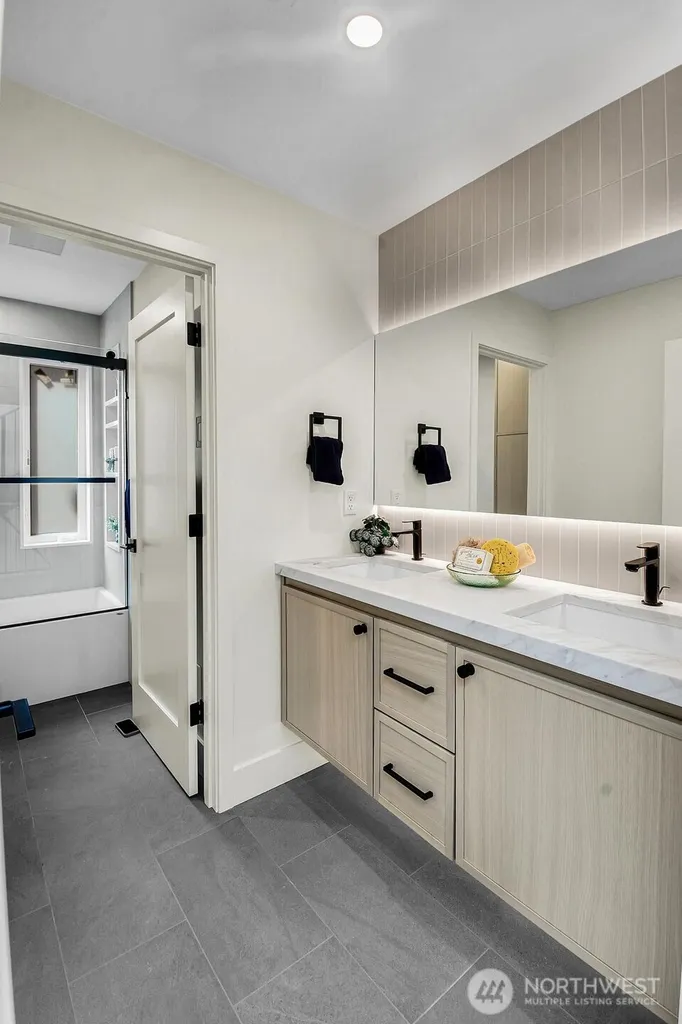 2622 Mayfair Avenue N Seattle WA 98109