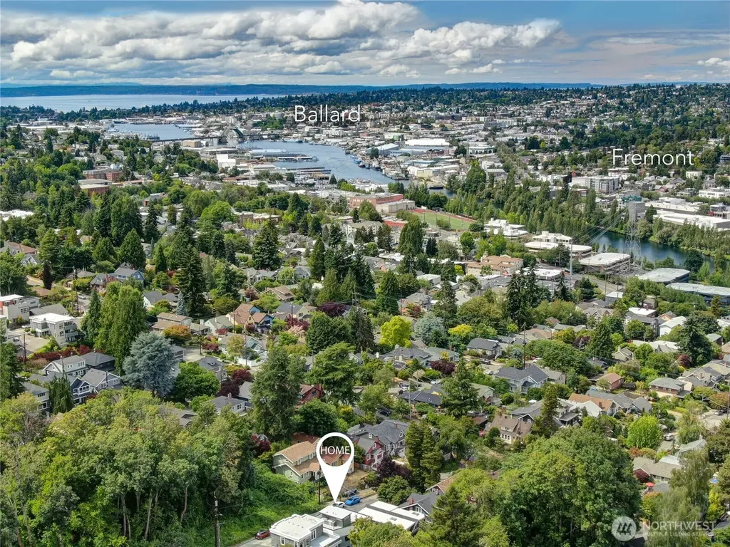 2622 Mayfair Avenue N Seattle WA 98109