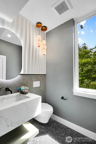 2622 Mayfair Avenue N Seattle WA 98109