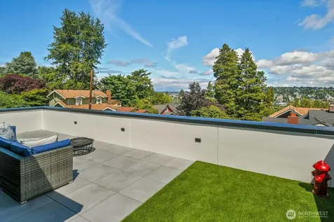 2622 Mayfair Avenue N Seattle WA 98109