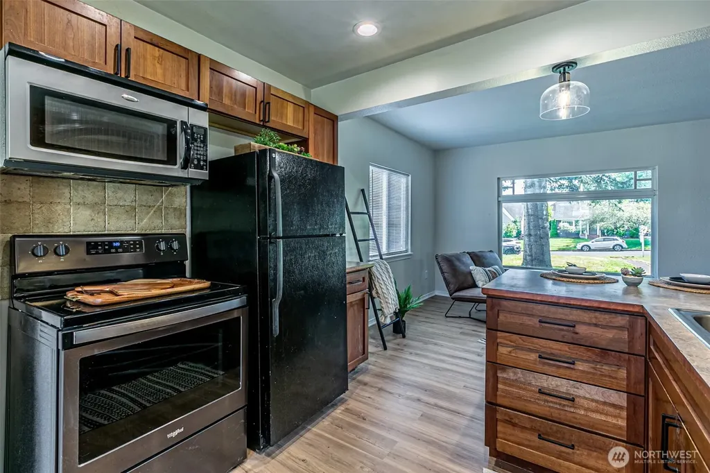 239 S 57th Street Tacoma WA 98408