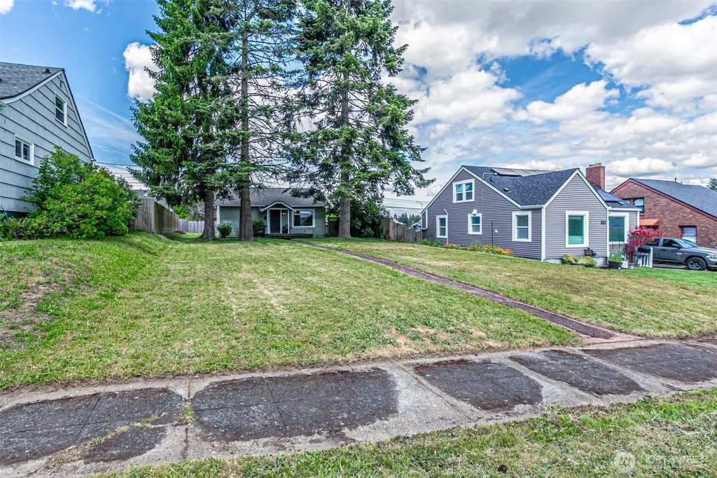 239 S 57th Street Tacoma WA 98408