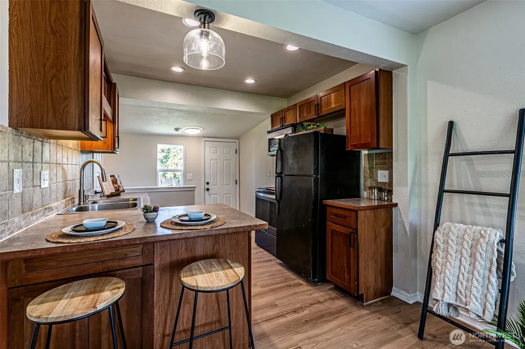 239 S 57th Street Tacoma WA 98408