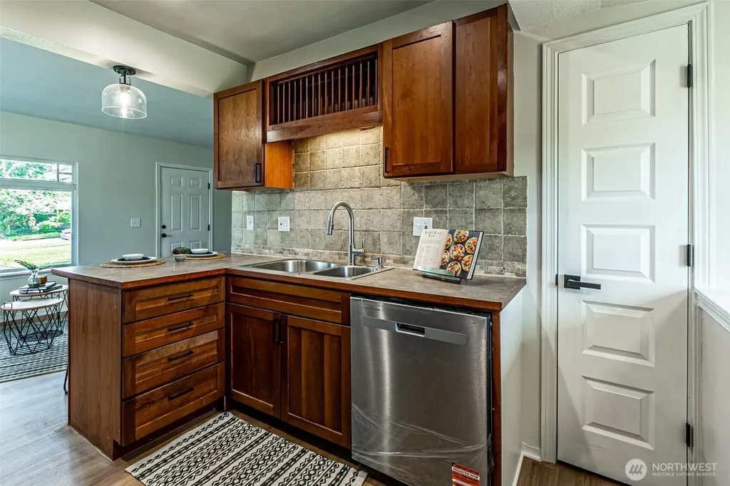 239 S 57th Street Tacoma WA 98408