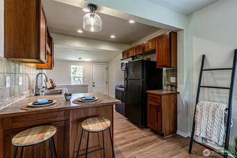 239 S 57th Street Tacoma WA 98408