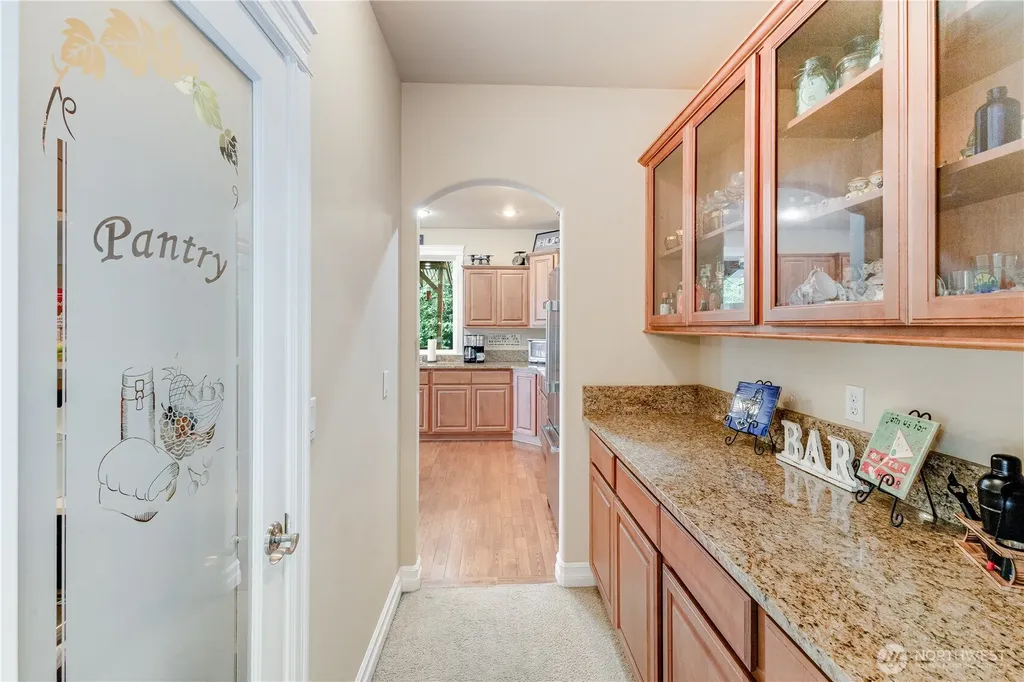 1024 12th Avenue SW Puyallup WA 98371