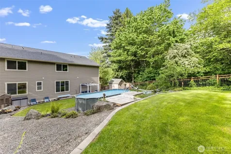 1024 12th Avenue SW Puyallup WA 98371
