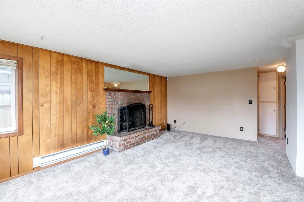 1627 120th Street S Tacoma WA 98444
