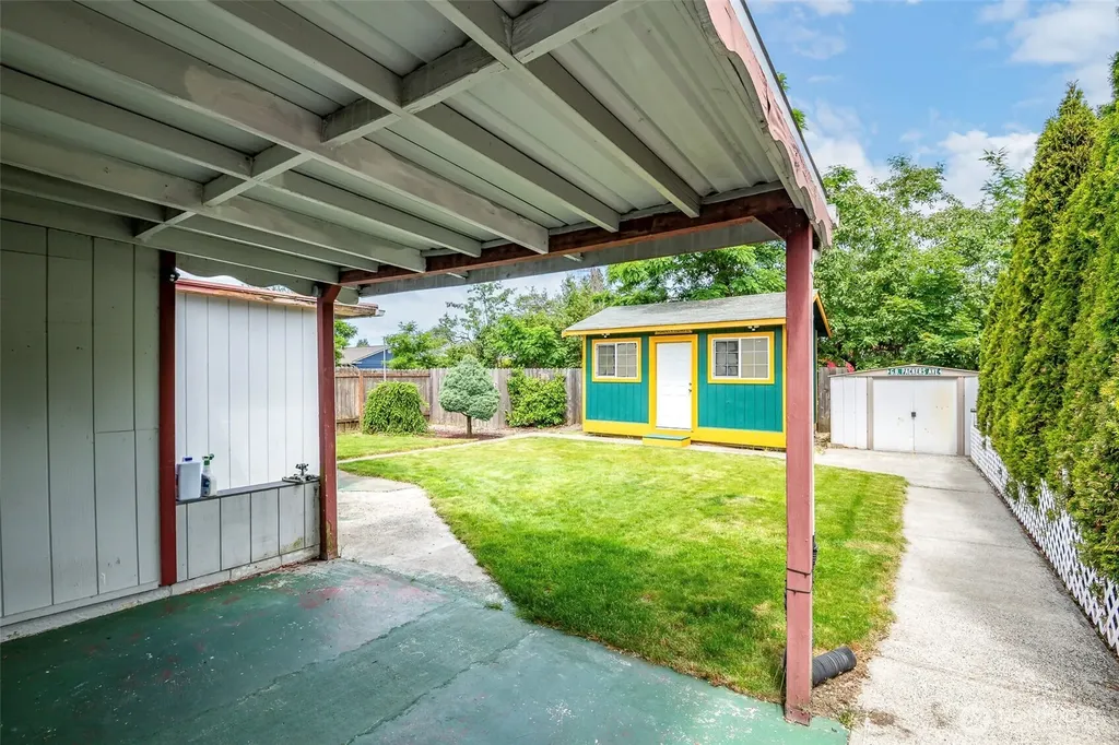 1627 120th Street S Tacoma WA 98444