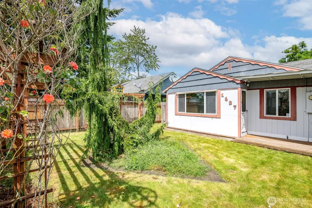 1627 120th Street S Tacoma WA 98444