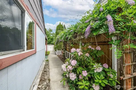 1627 120th Street S Tacoma WA 98444