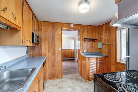 1627 120th Street S Tacoma WA 98444