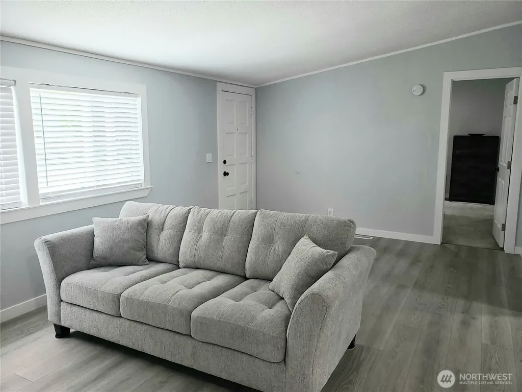 497 Willow Drive Enumclaw WA 98022