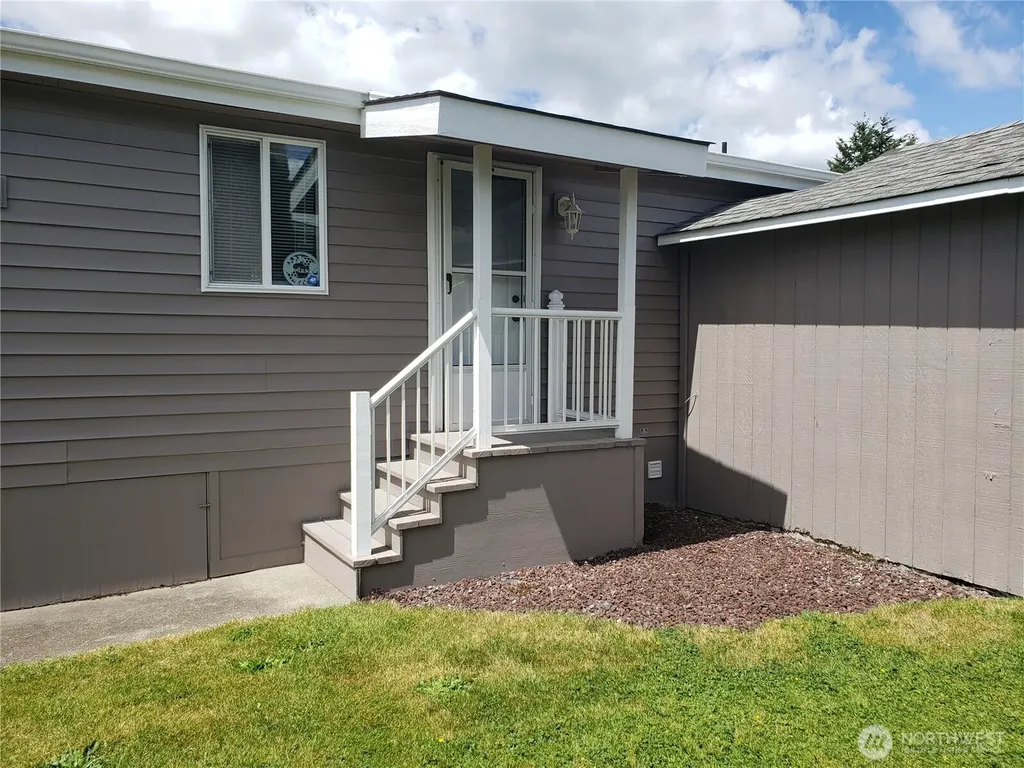 497 Willow Drive Enumclaw WA 98022