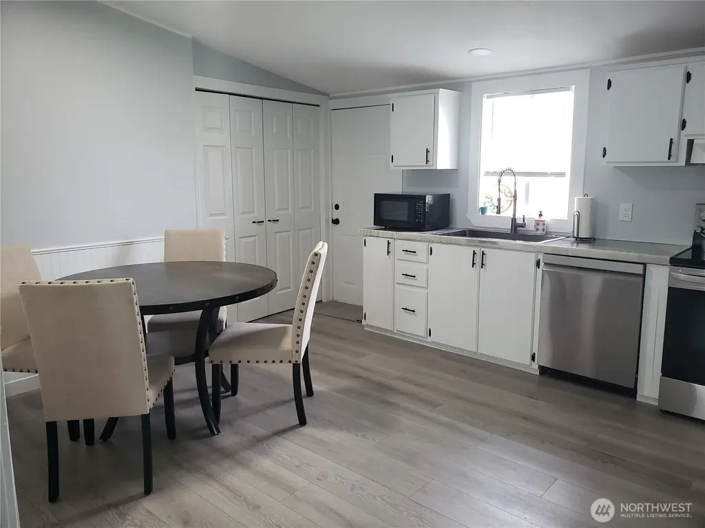 497 Willow Drive Enumclaw WA 98022