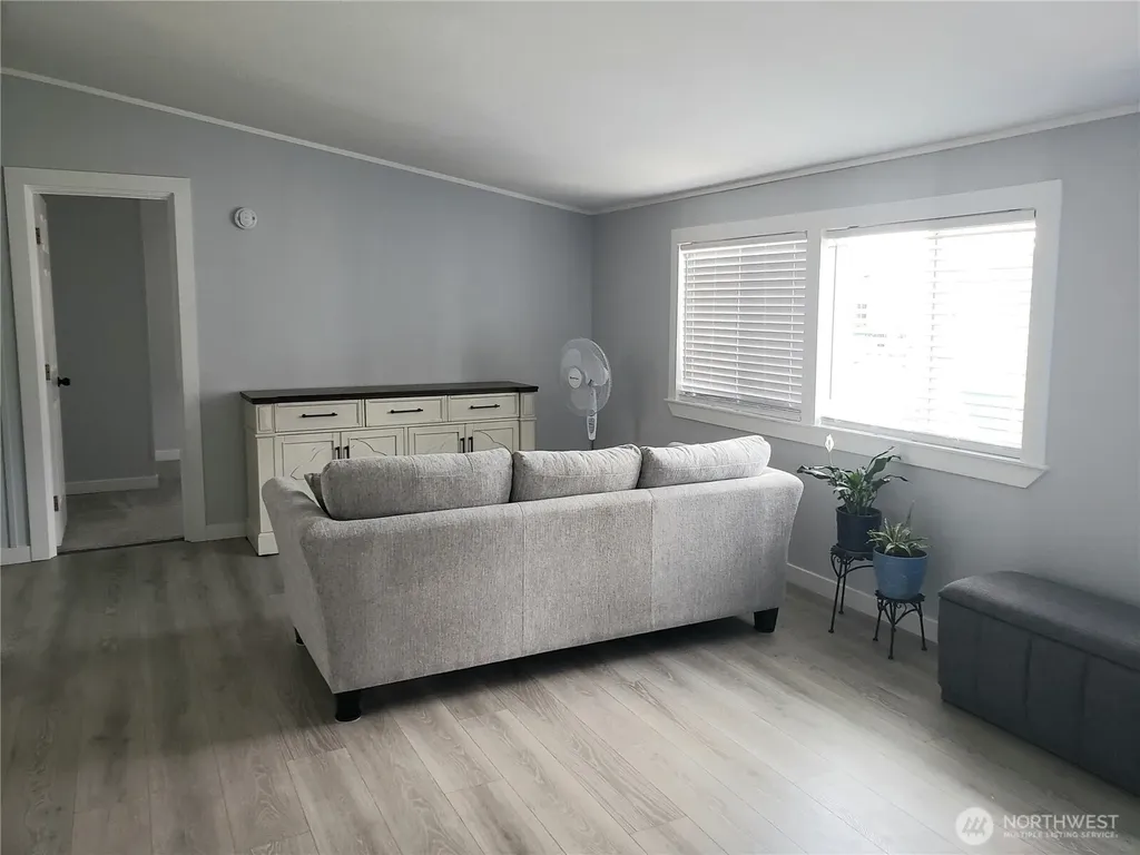 497 Willow Drive Enumclaw WA 98022