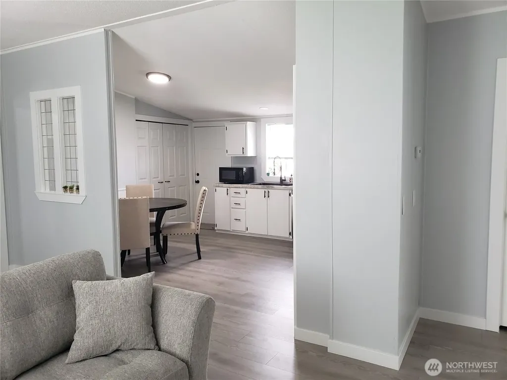 497 Willow Drive Enumclaw WA 98022