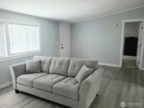 497 Willow Drive Enumclaw WA 98022