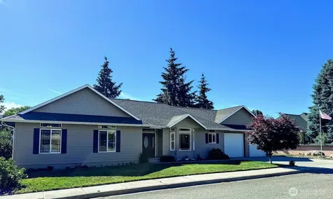1511 N Anne Avenue East Wenatchee WA 98802