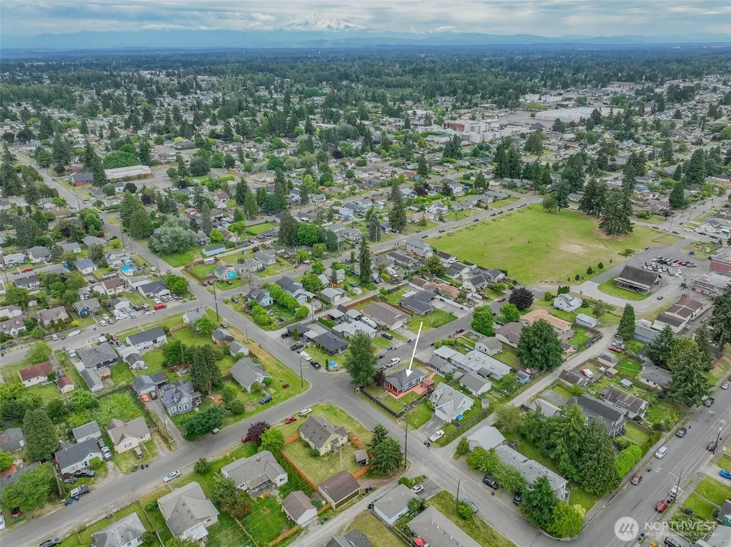 6504 S G Street Tacoma WA 98408