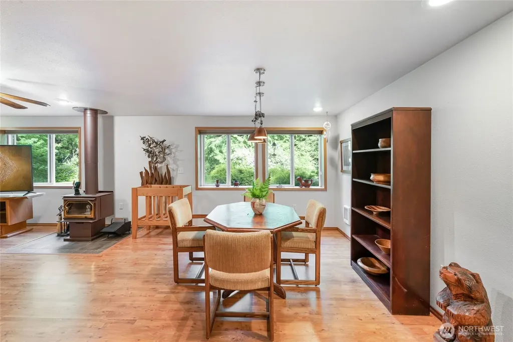 14223 Anatevka Lane SE Olalla WA 98359