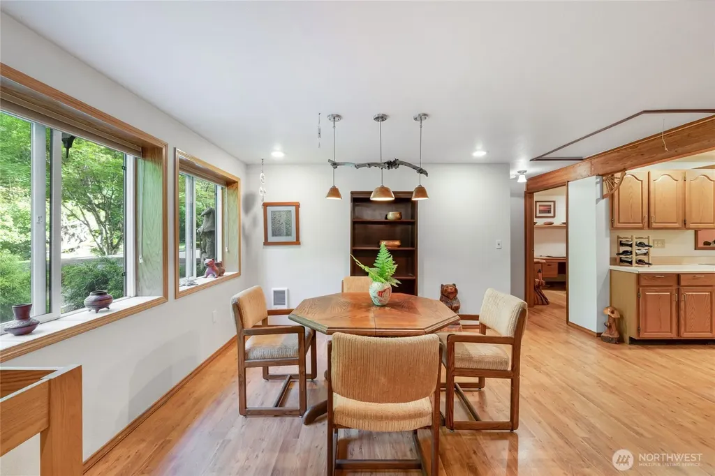 14223 Anatevka Lane SE Olalla WA 98359