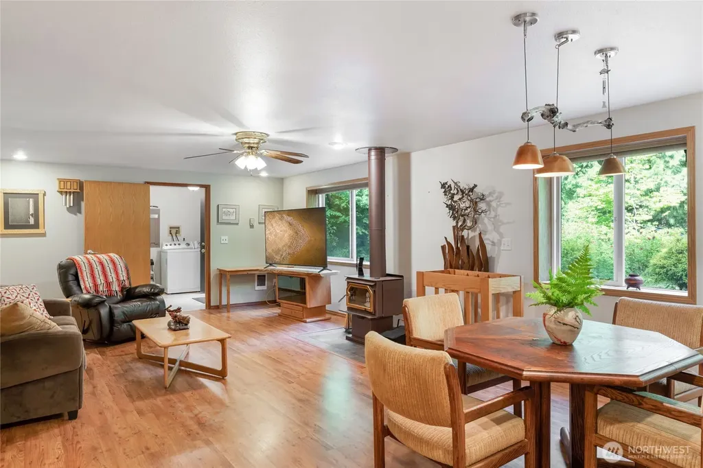 14223 Anatevka Lane SE Olalla WA 98359