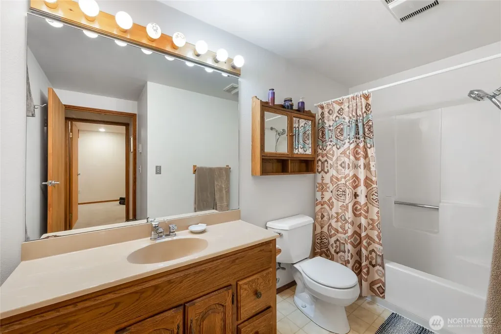 14223 Anatevka Lane SE Olalla WA 98359