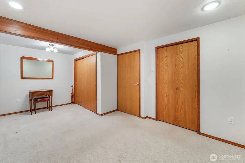 14223 Anatevka Lane SE Olalla WA 98359