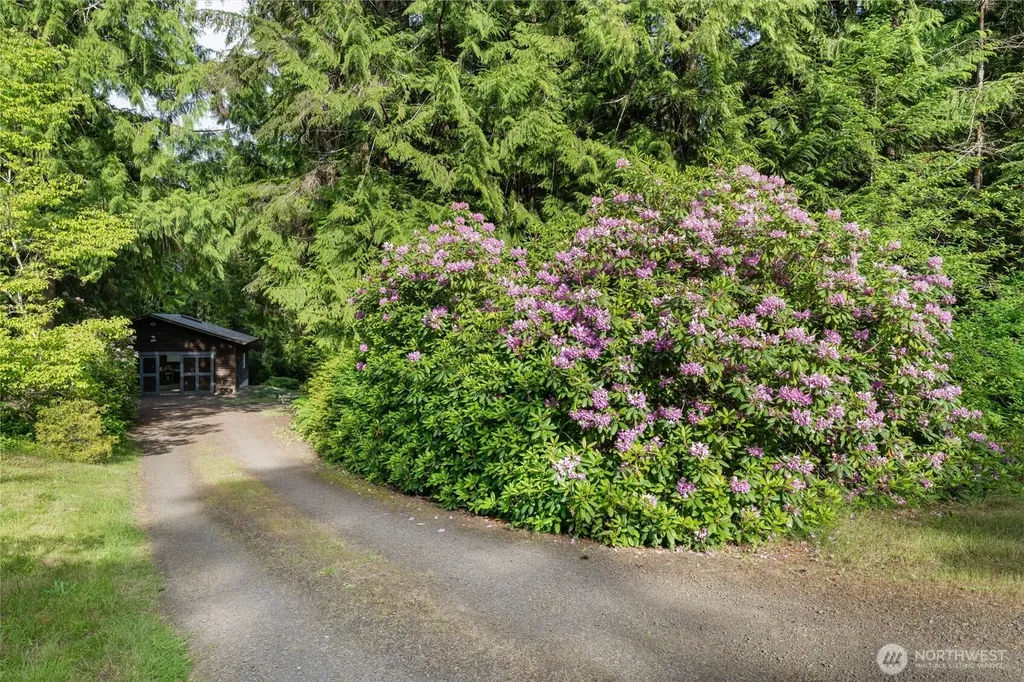 14223 Anatevka Lane SE Olalla WA 98359