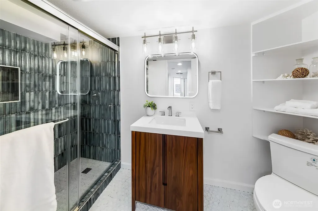 4402 49th Avenue SW Seattle WA 98116