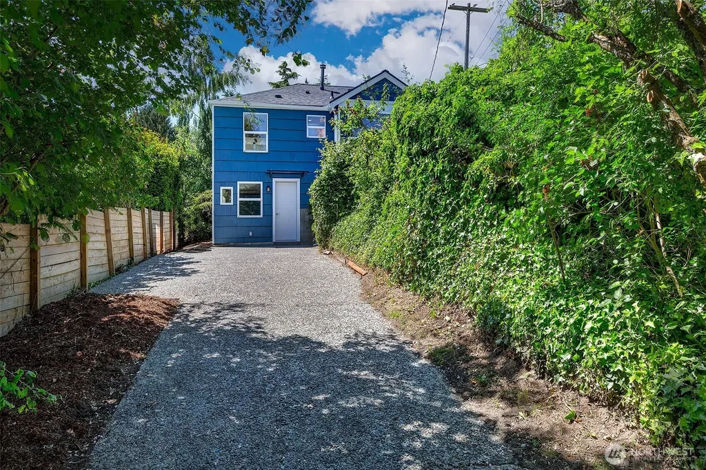 4402 49th Avenue SW Seattle WA 98116