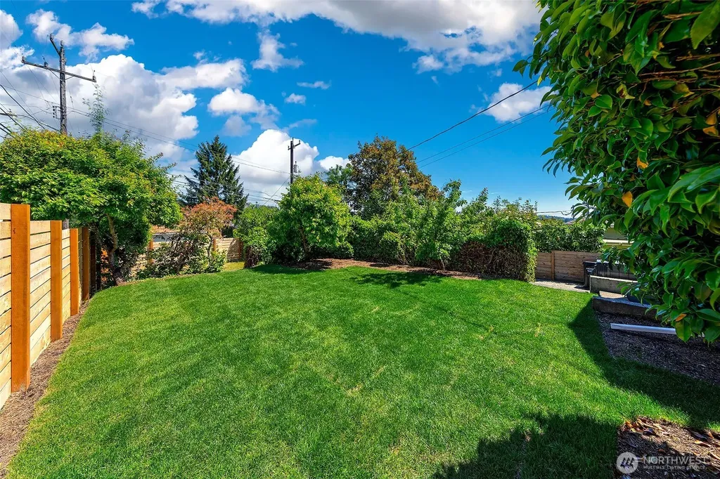 4402 49th Avenue SW Seattle WA 98116