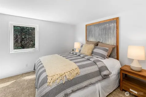 4402 49th Avenue SW Seattle WA 98116