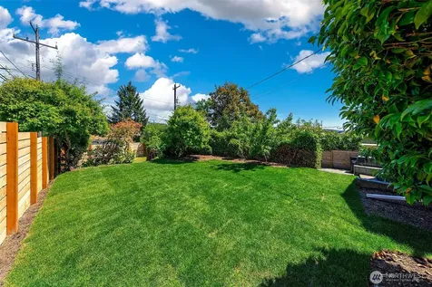 4402 49th Avenue SW Seattle WA 98116