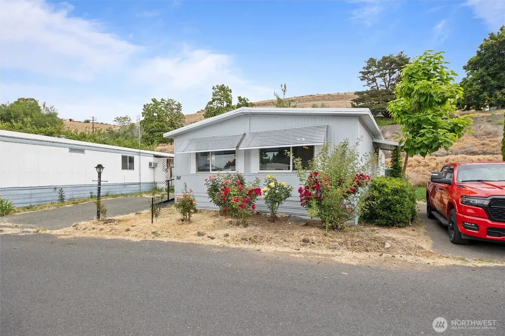 2205 Butterfield Road Yakima WA 98901
